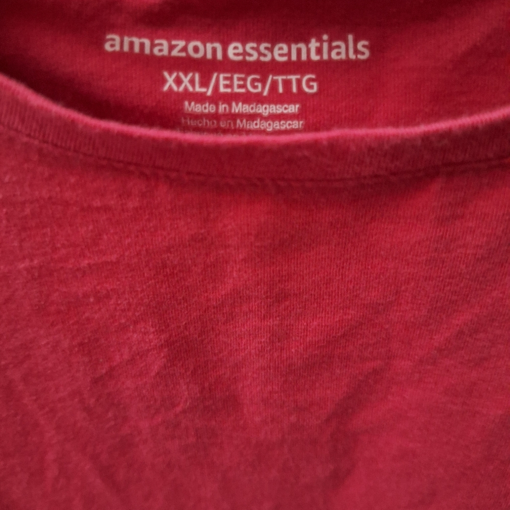 HOT PINK T-SHIRT, XXL, NEVER BEEN WORN